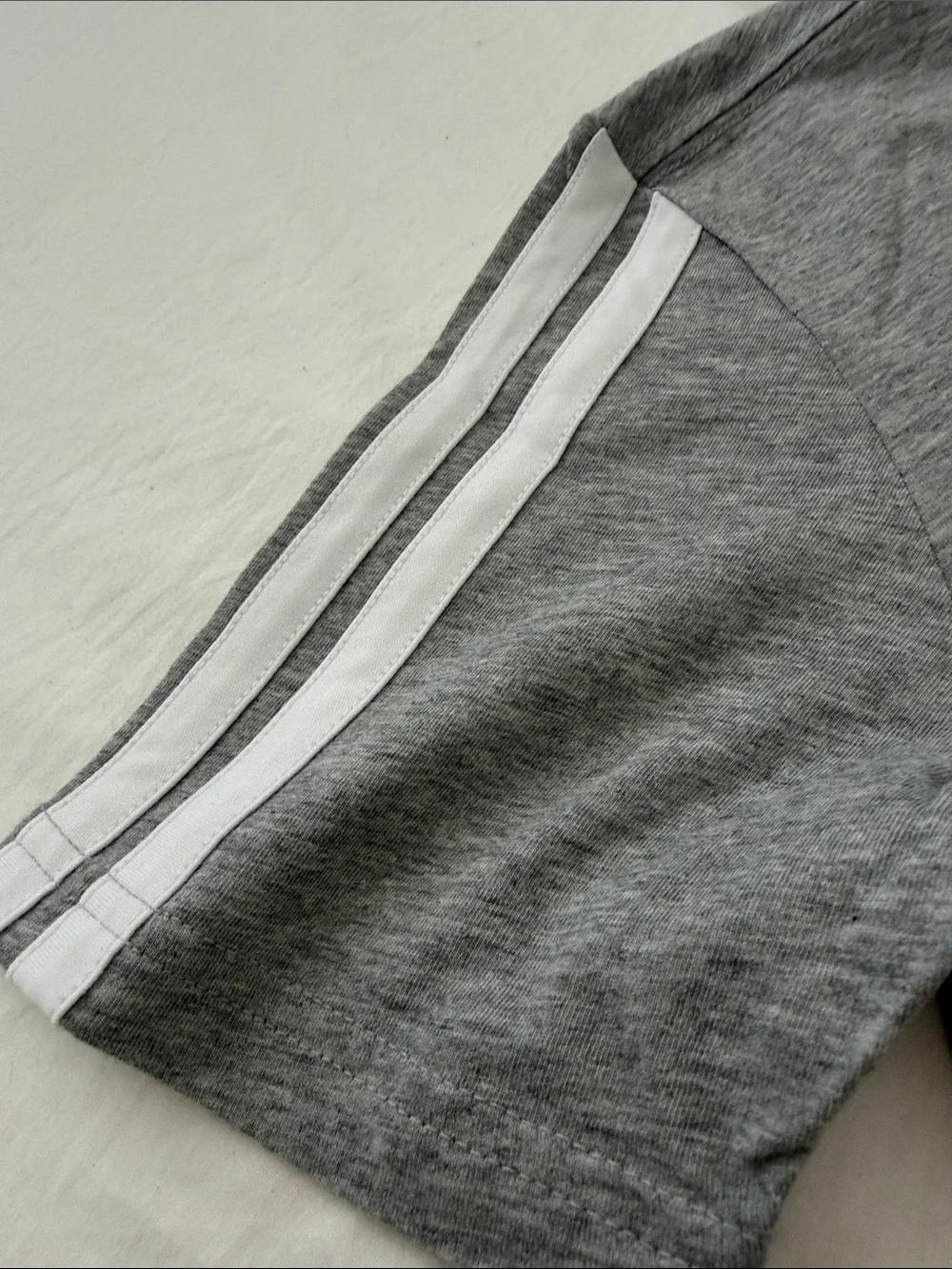 adidas Gray Short Sleeve Tee with White Logo and Stripes size M